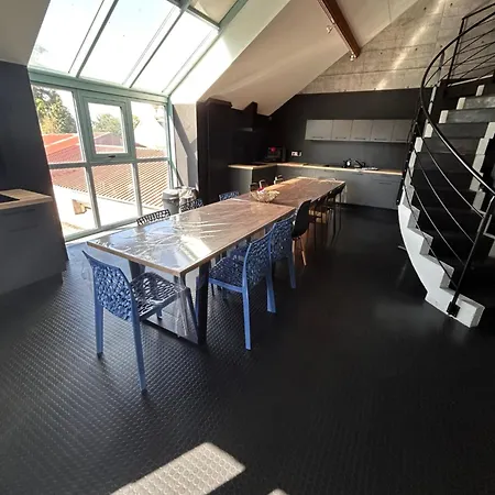 La Vie Est Belle Villa *