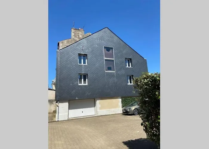 La Vie Est Belle Villa