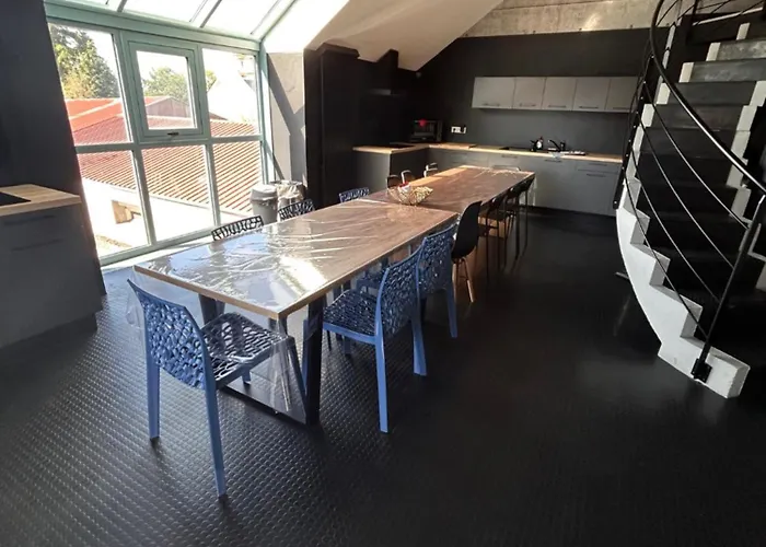 La Vie Est Belle Villa *